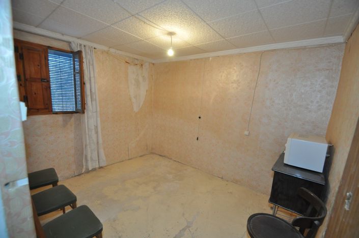 Image No.11-2 Bed Country House for sale