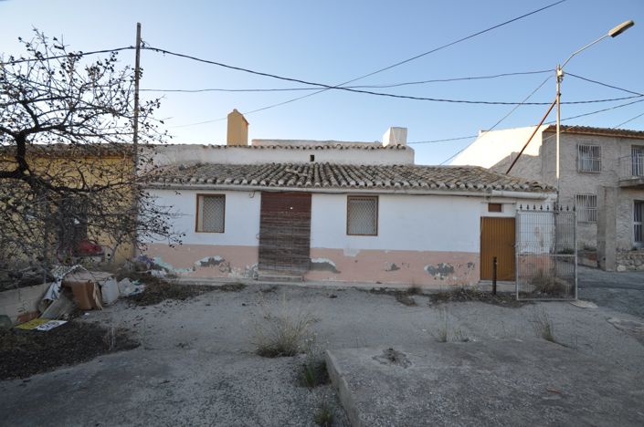 Image No.2-2 Bed Country House for sale