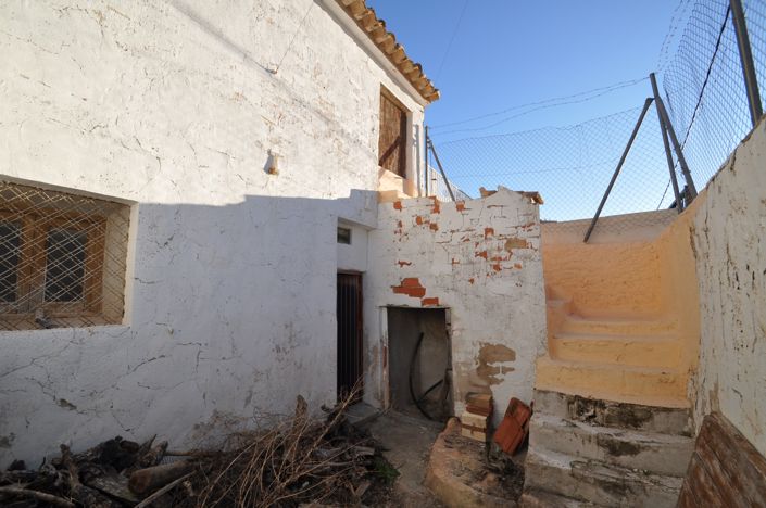 Image No.9-2 Bed Country House for sale