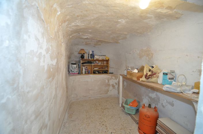 Image No.20-4 Bed House for sale