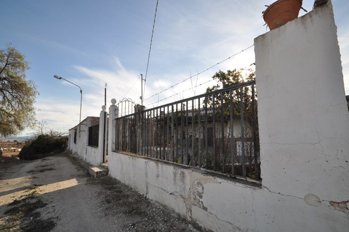 Image No.22-4 Bed House for sale