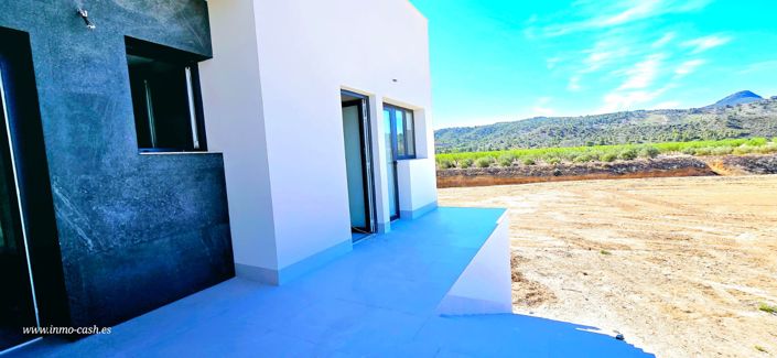 Image No.12-3 Bed Villa for sale