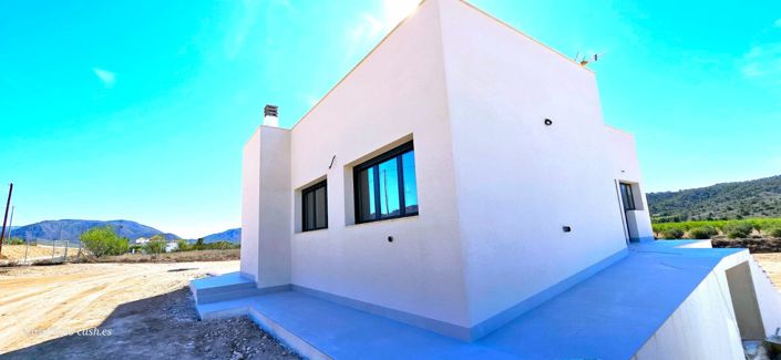 Image No.17-3 Bed Villa for sale