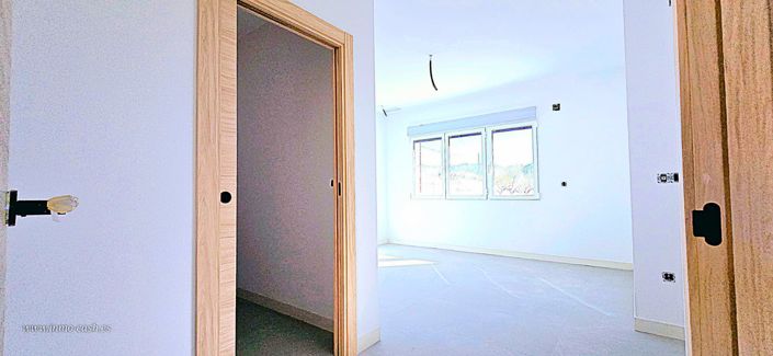 Image No.32-3 Bed Villa for sale