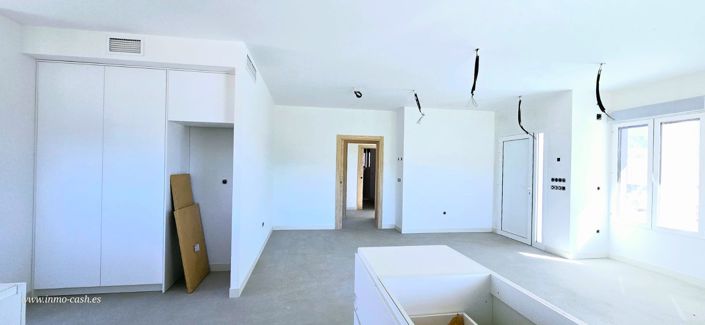 Image No.33-3 Bed Villa for sale