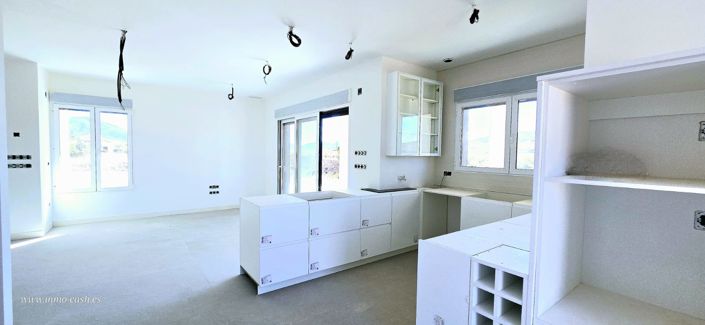 Image No.36-3 Bed Villa for sale