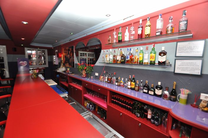 Image No.20-3 Bed Commercial for sale