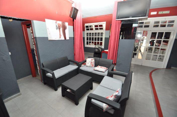 Image No.3-3 Bed Commercial for sale
