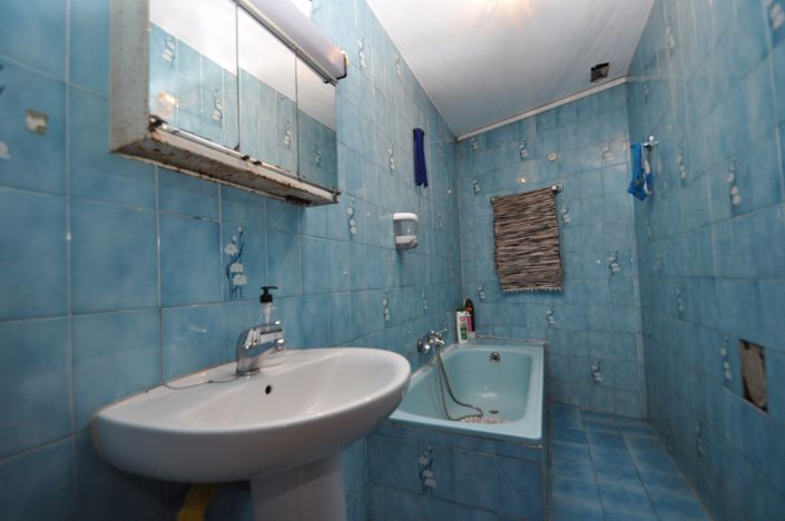 Image No.30-3 Bed Commercial for sale