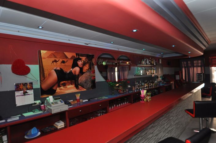 Image No.4-3 Bed Commercial for sale