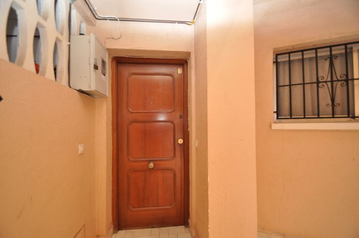 Image No.43-3 Bed Commercial for sale