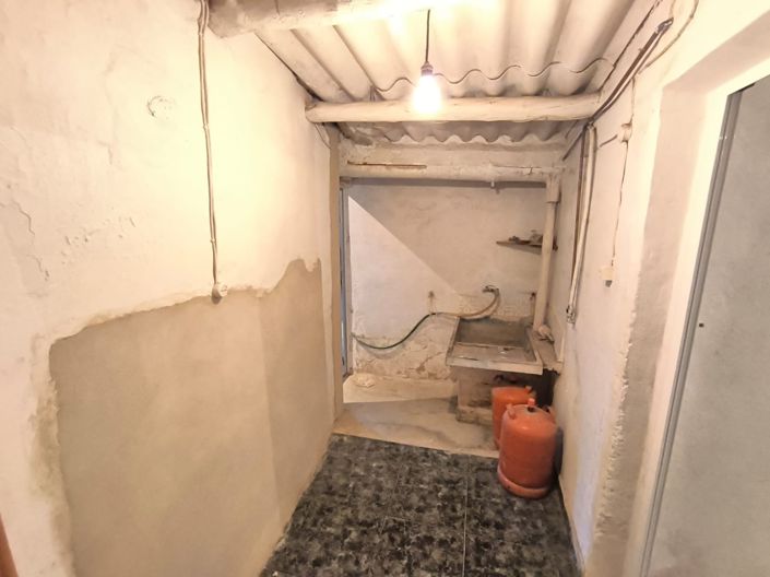 Image No.34-6 Bed Townhouse for sale