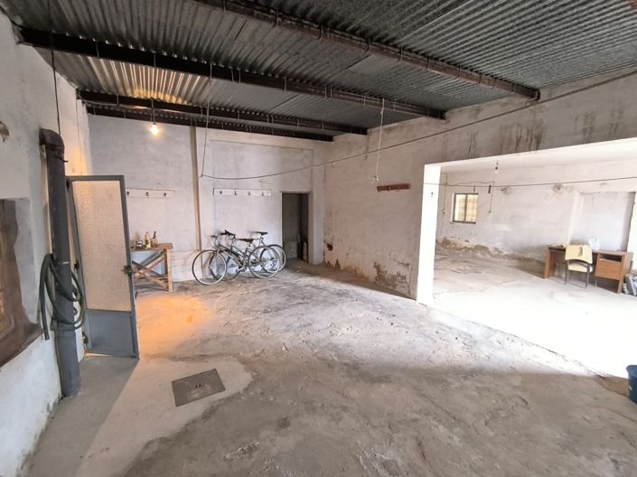 Image No.35-6 Bed Townhouse for sale