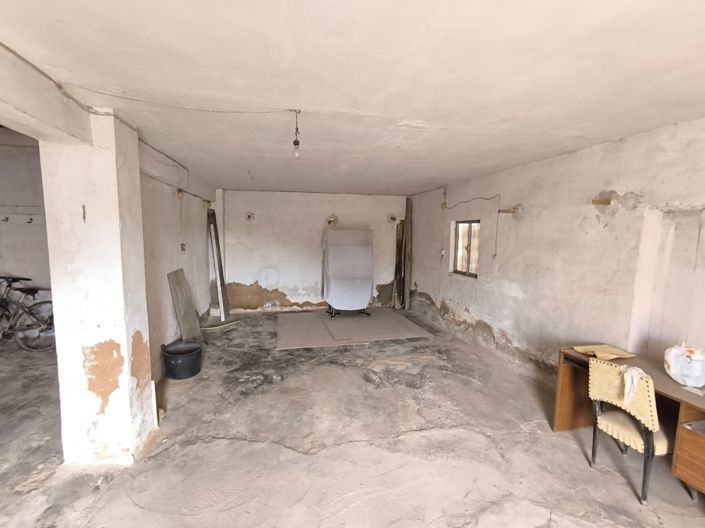 Image No.36-6 Bed Townhouse for sale