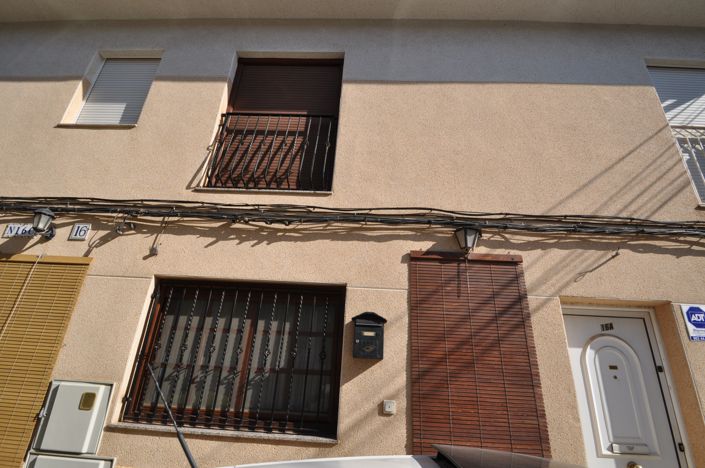 Image No.32-3 Bed Townhouse for sale