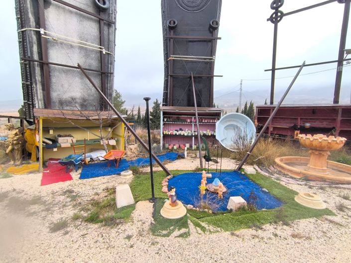 Image No.10-3 Bed Commercial for sale