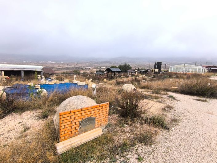 Image No.16-3 Bed Commercial for sale