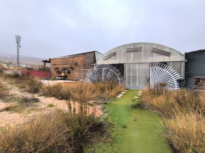 Image No.18-3 Bed Commercial for sale