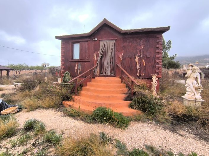 Image No.26-3 Bed Commercial for sale