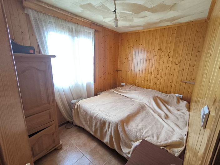 Image No.31-3 Bed Commercial for sale