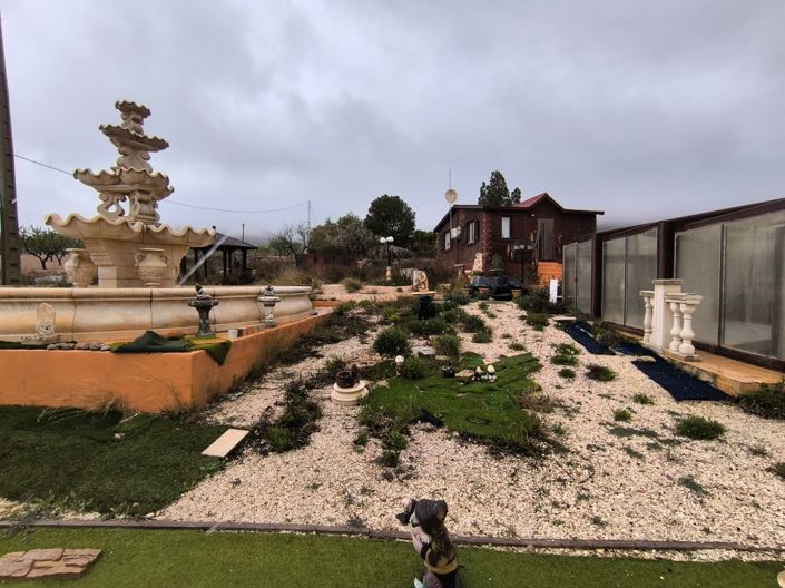 Image No.6-3 Bed Commercial for sale