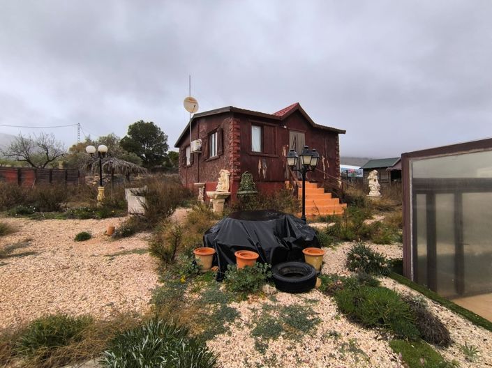 Image No.9-3 Bed Commercial for sale