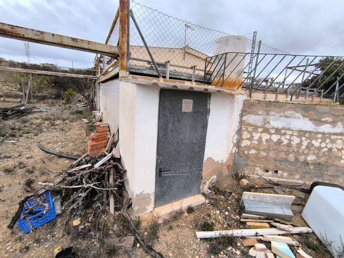 Image No.10-2 Bed Country House for sale