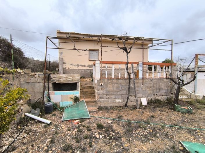 Image No.4-2 Bed Country House for sale