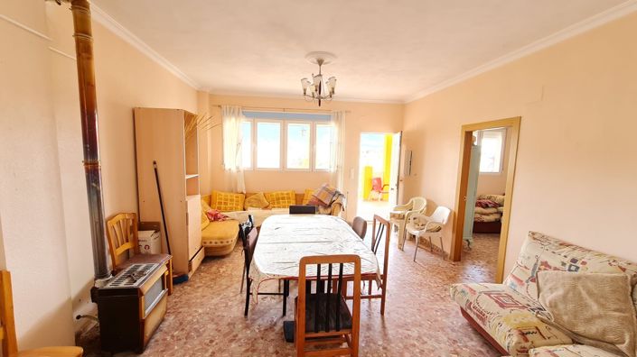 Image No.4-2 Bed Country House for sale