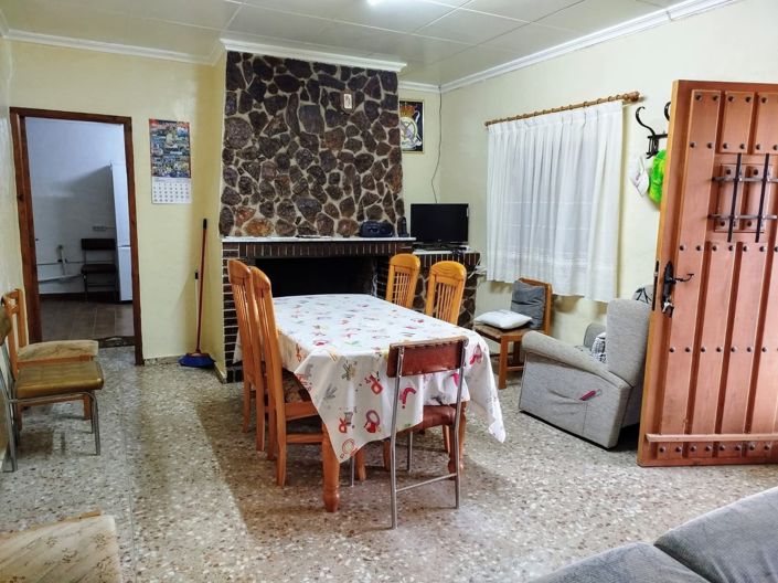 Image No.14-3 Bed Country House for sale