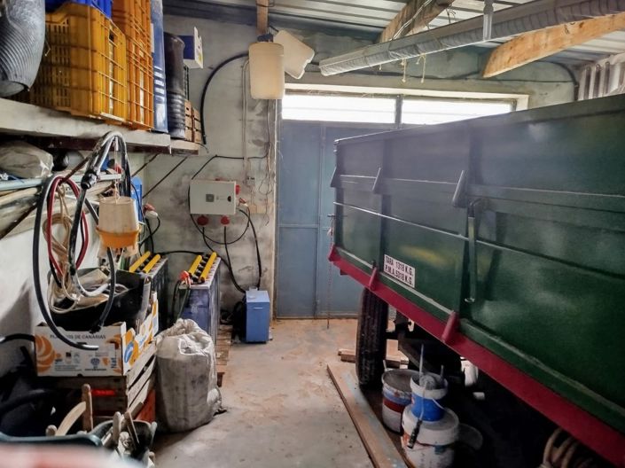 Image No.18-3 Bed Country House for sale