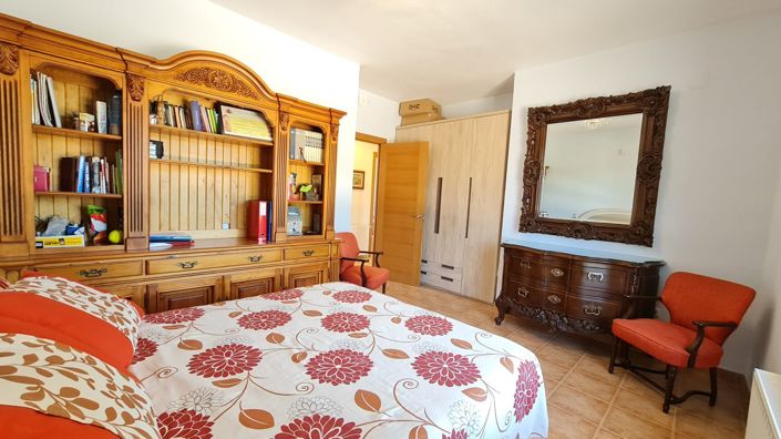 Image No.25-5 Bed Villa for sale