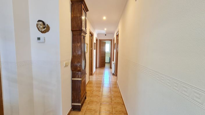 Image No.27-5 Bed Villa for sale