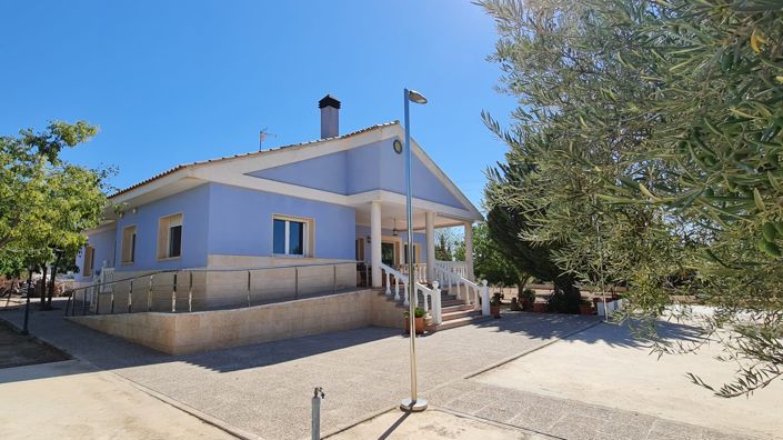 Image No.3-5 Bed Villa for sale