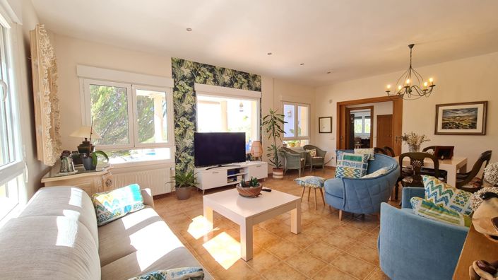 Image No.4-5 Bed Villa for sale