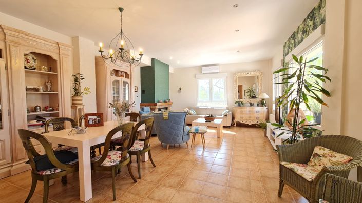 Image No.9-5 Bed Villa for sale