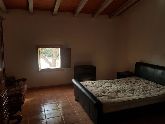 Image No.10-8 Bed Country House for sale