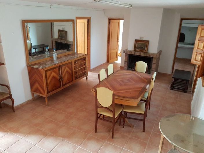 Image No.4-8 Bed Country House for sale