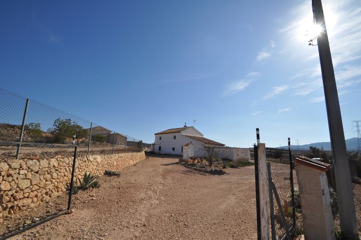 Image No.23-4 Bed Country House for sale