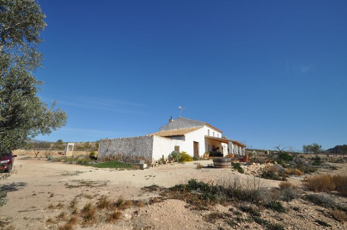 Image No.27-4 Bed Country House for sale