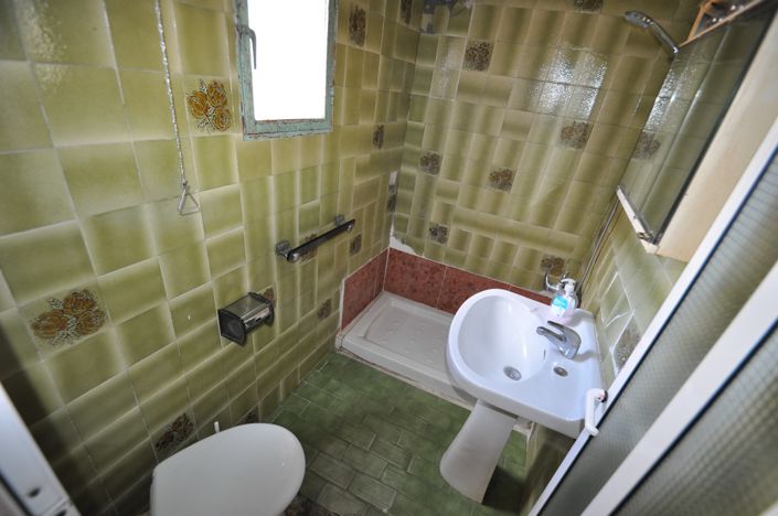 Image No.12-4 Bed Townhouse for sale