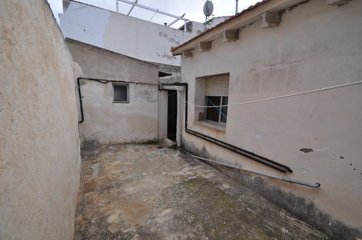 Image No.15-4 Bed Townhouse for sale