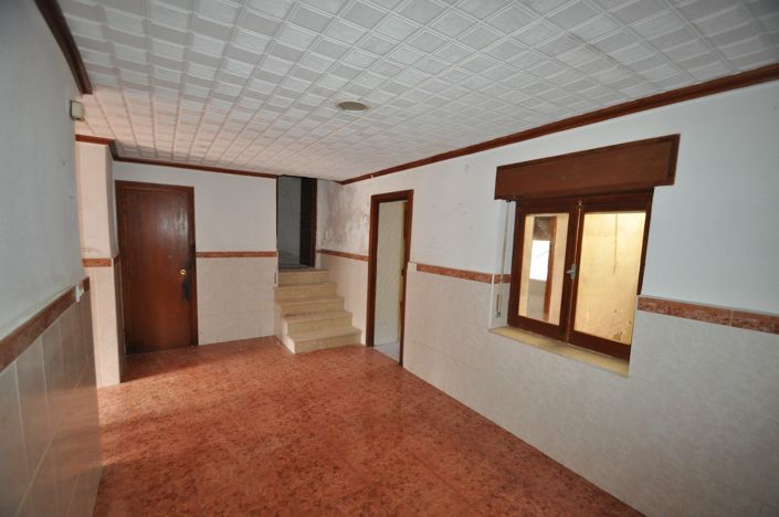 Image No.4-4 Bed Townhouse for sale