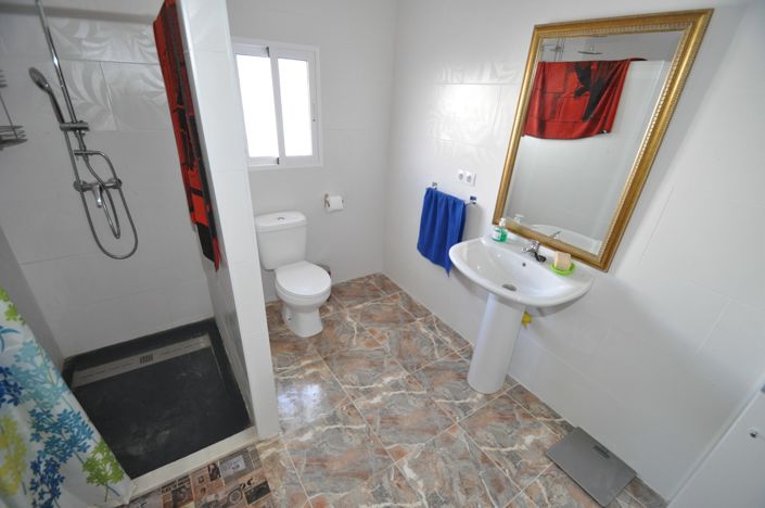 Image No.5-Maison de campagne de 6 chambres à vendre à Monóvar