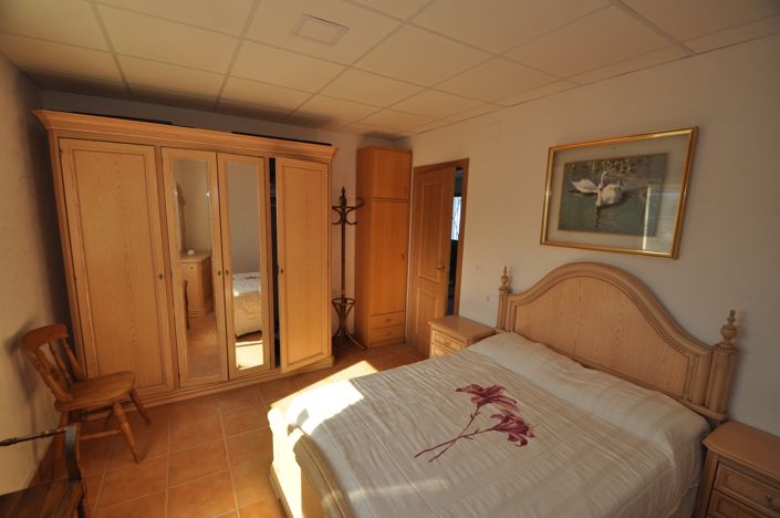 Image No.9-Maison de campagne de 6 chambres à vendre à Monóvar