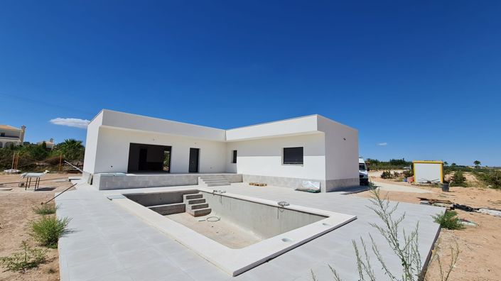 Image No.1-3 Bed Villa for sale