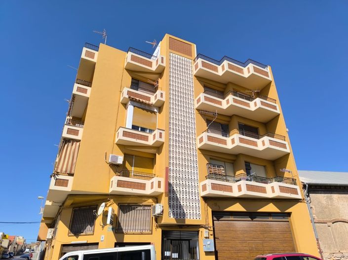 Image No.1-3 Bed Apartment for sale