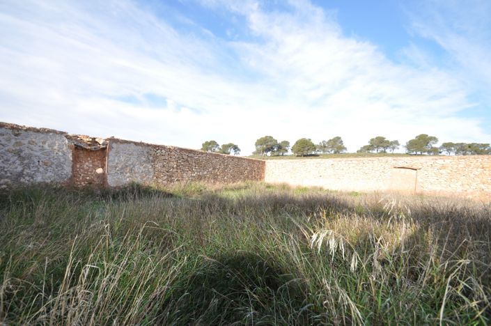 Image No.14-6 Bed Country House for sale