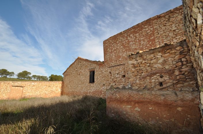 Image No.15-6 Bed Country House for sale