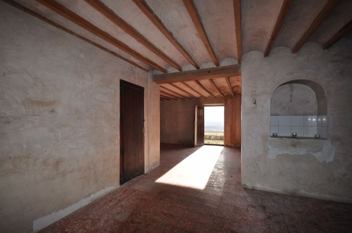 Image No.6-6 Bed Country House for sale